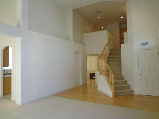 Building Photo - Gorgeous Gilroy 4 Bedroom Single Family Home
