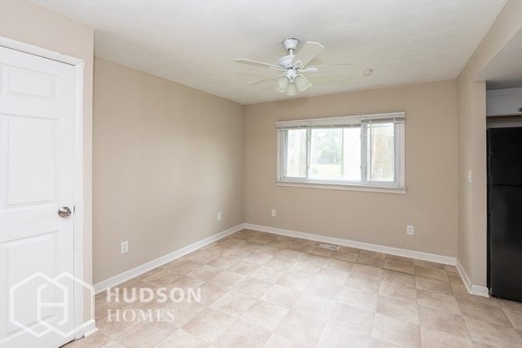 Foto del edificio - AVAILABLE NOW! - 13921 Silver St, Weston, ...