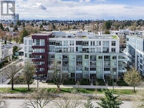 Building Photo - 5077-5077 Cambie St.