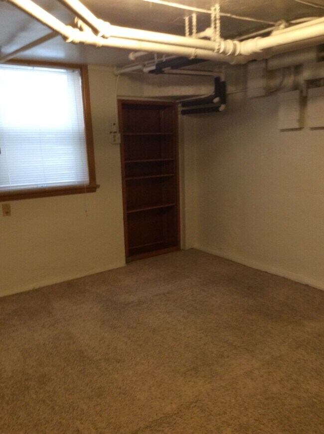Foto del edificio - 310 N Clinton St