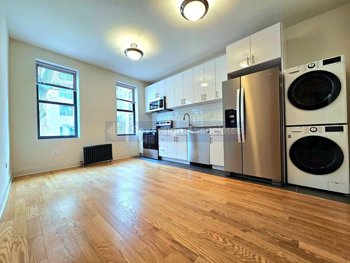 Foto principal - 615 Fort Washington Avenue