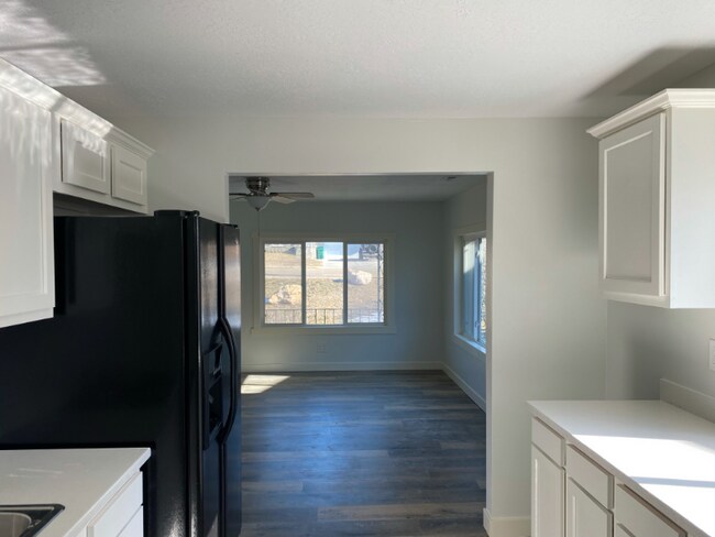 Foto del edificio - 5239 S 2700 W