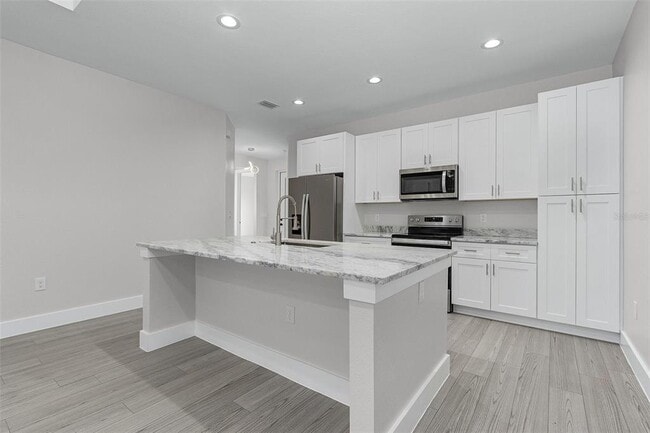 Building Photo - 26221 Sandhill Blvd