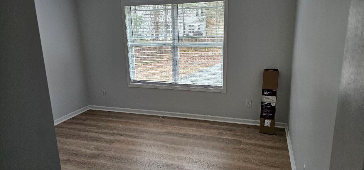 Foto del edificio - 3650 Devon Park Ln NW