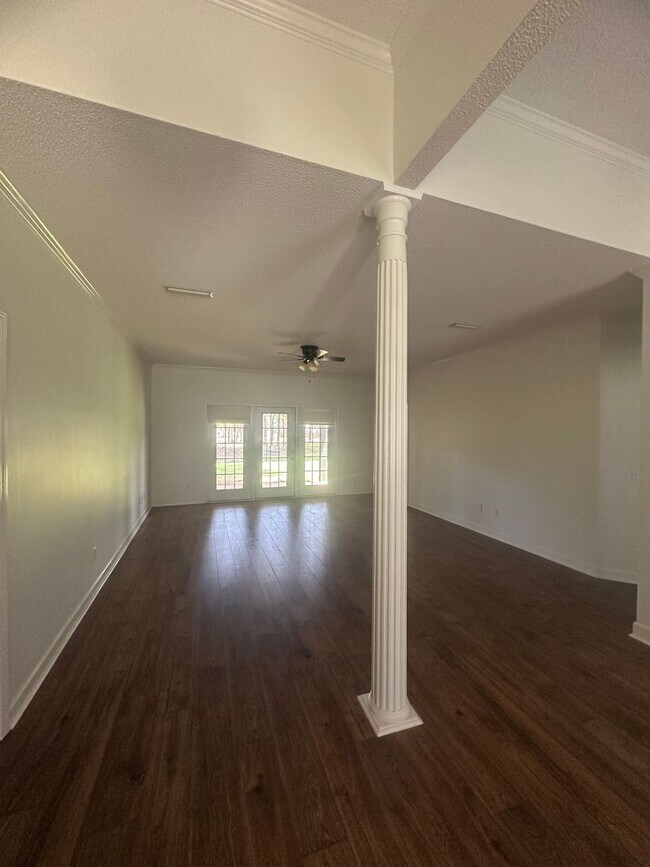 Foto del edificio - Tartan Pines Subdivision! Golf Course Comm...