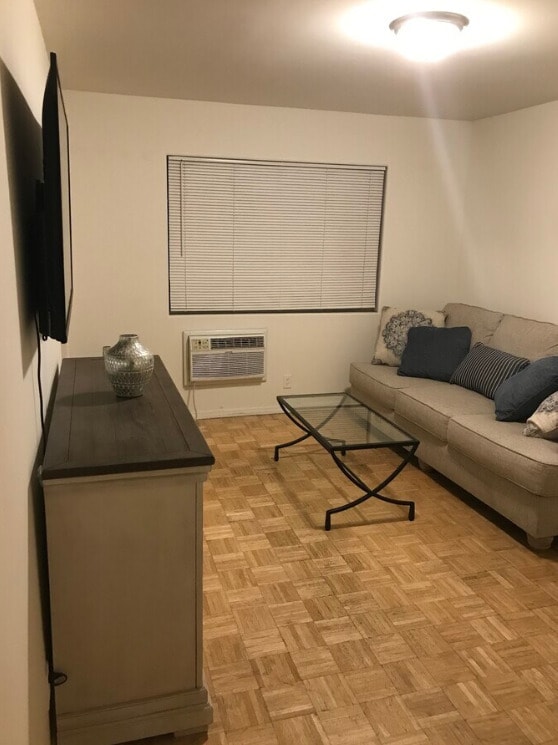 Building Photo - 5842 Lexington Ave