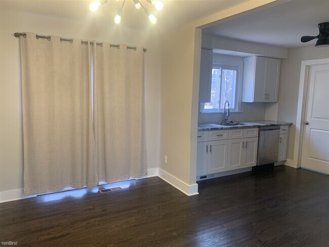 Building Photo - 3 br, 1 bath House - 50110 Cedargrove Rd