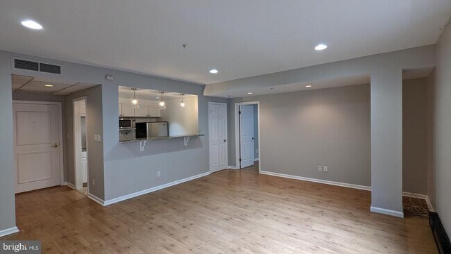 Building Photo - 1000 Fell St