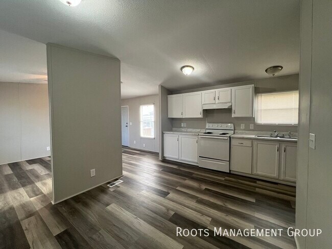 Foto del edificio - 1010 Reservation Rd