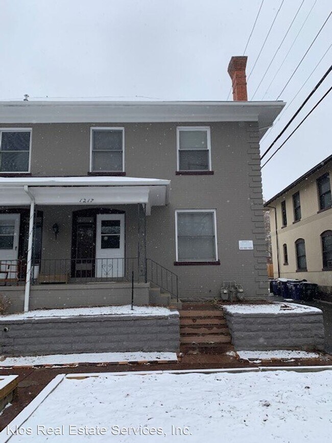 Foto del edificio - 3 br, 1 bath House - 1217 E. 12 th Ave.