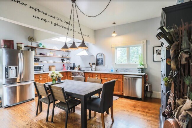 Foto del edificio - 106 Surrey St