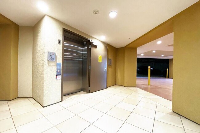 Foto del edificio - 809 Auzerais Ave