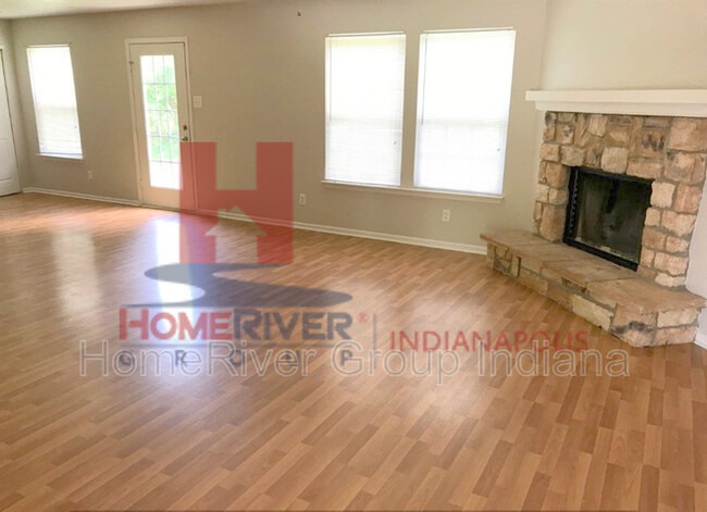 Building Photo - 2484 Summerwood Ln