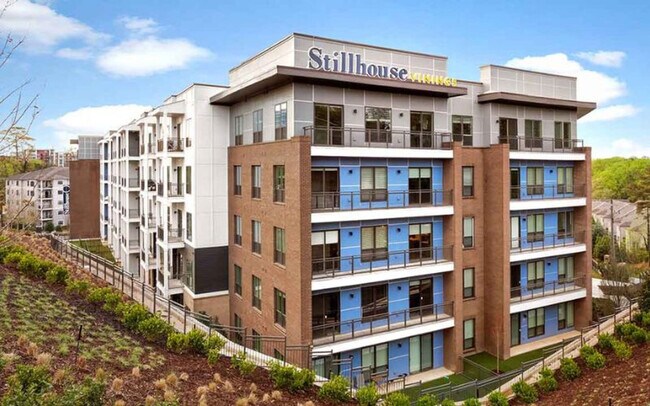 Foto del edificio - 3158 Stillhouse Creek Dr