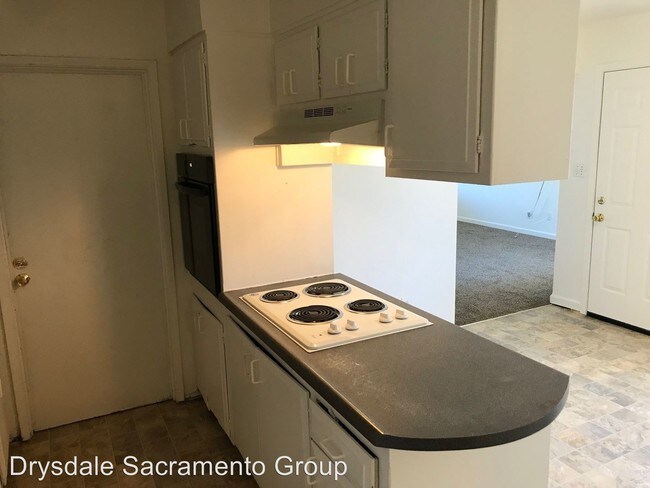 Foto del edificio - 2 br, 1 bath House - 3606 Elkhorn Blvd