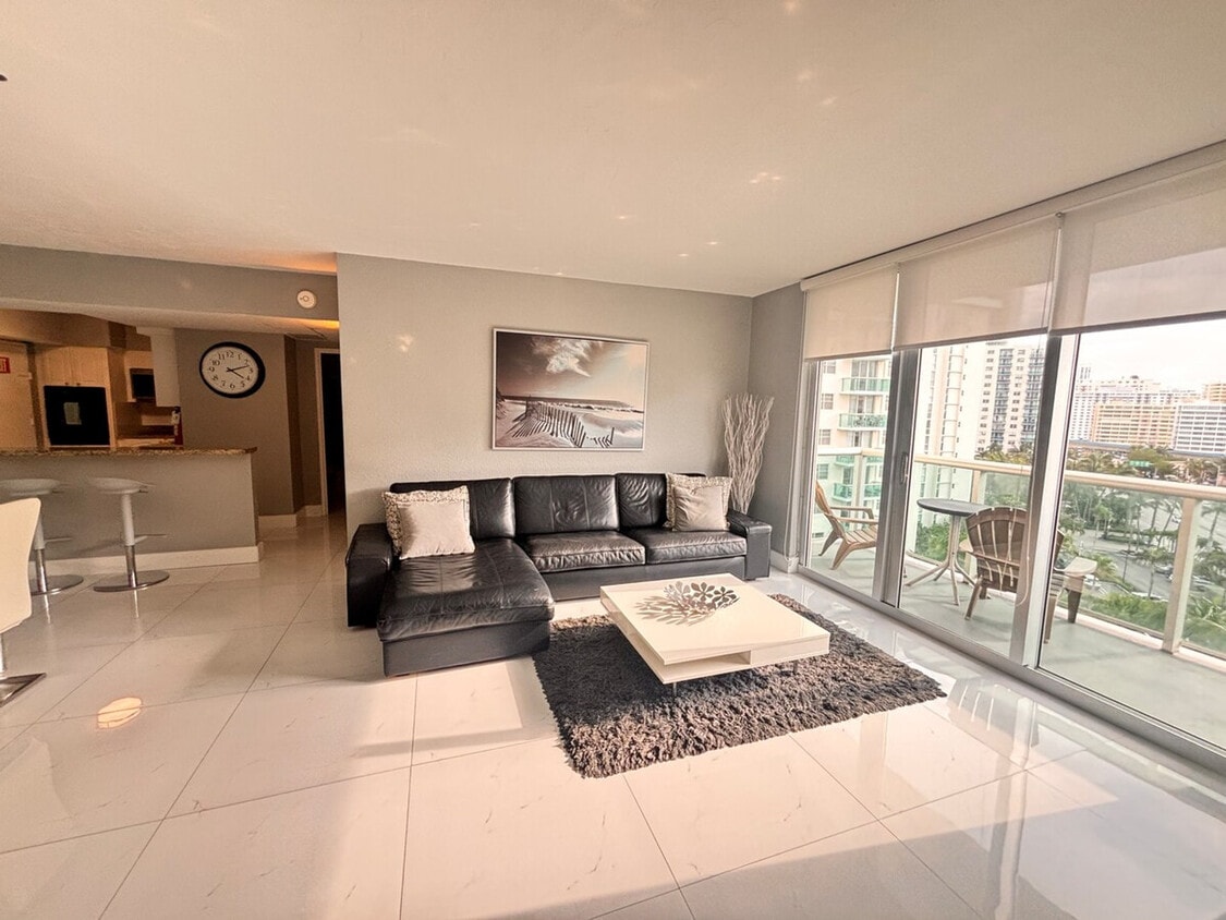 Foto principal - 3801 S Ocean Dr