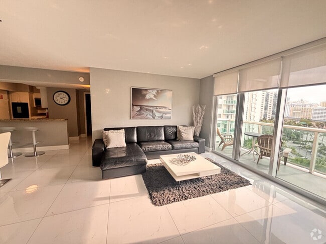 Building Photo - 3801S S Ocean Dr