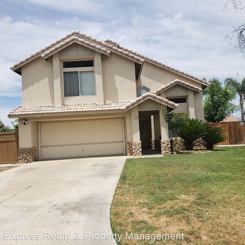 Primary Photo - 3 br, 2.5 bath House - 4176 chitenden cir