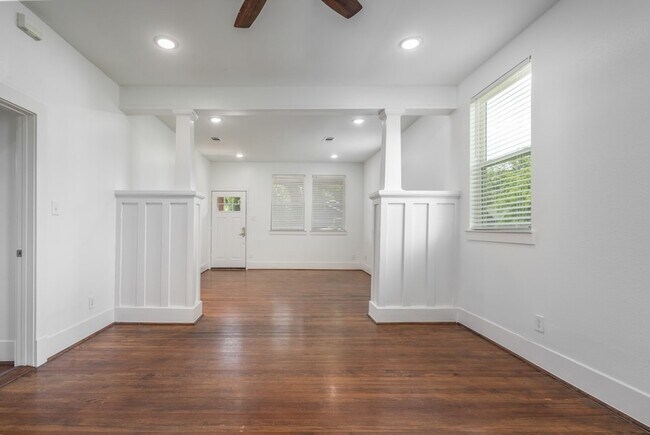 Foto del edificio - 2311 Lee St