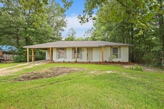 Building Photo - 642 Sweetgum St