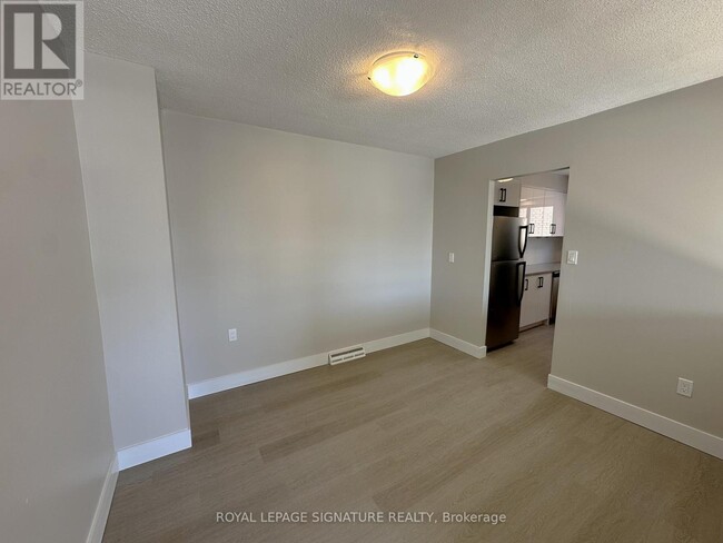 Building Photo - 107 Endicott Terrace