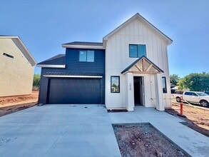 Building Photo - 210 N 100 E