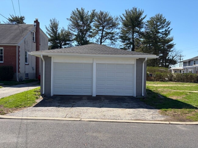 Foto del edificio - Fully Renovated 3BR/2BA Corner Twin Home-Move in Ready