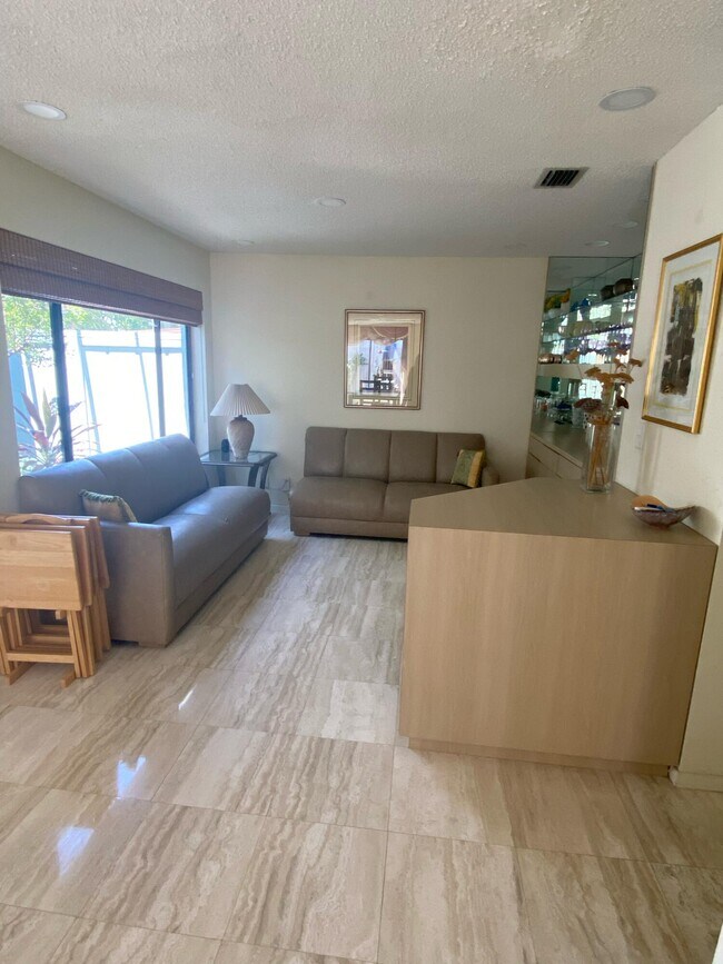 Foto del edificio - 5662 Ainsley Ct