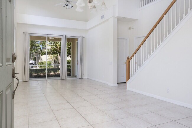 Foto del edificio - Pinellas Park, Gated Townhome Community 3/2.5/2CG