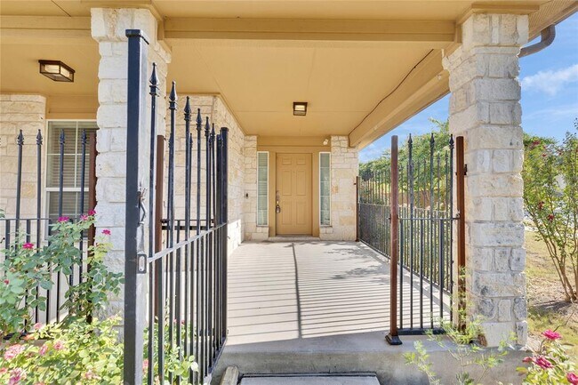 Foto del edificio - 600 Lakemont Dr