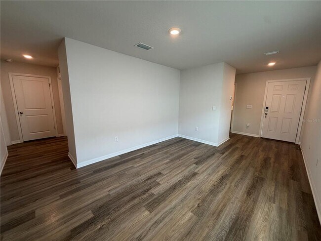 Building Photo - 5831 Silver Moonlight Dr