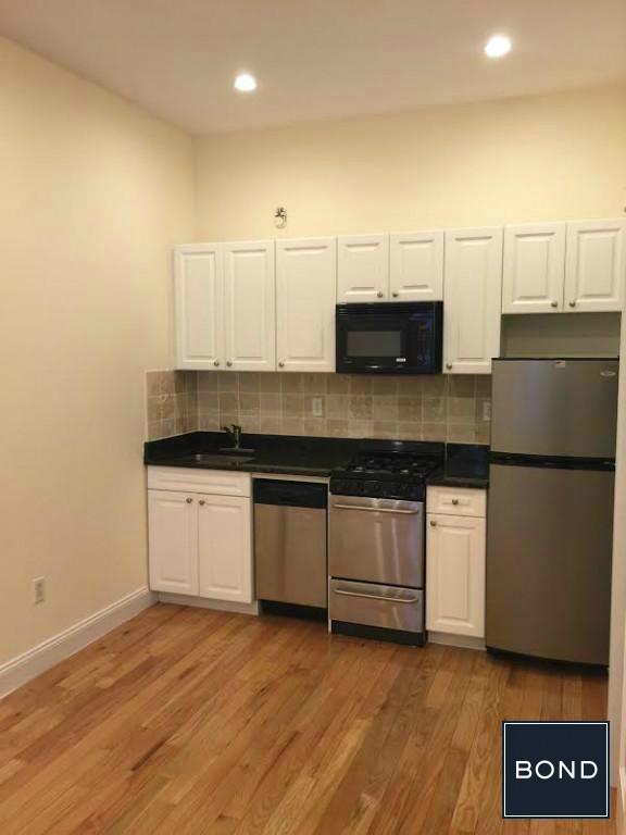 Foto del edificio - 418 E 78th St