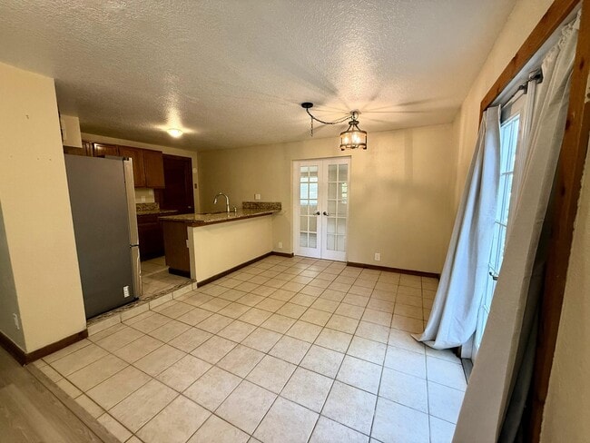 Building Photo - 17503 30th Ln N