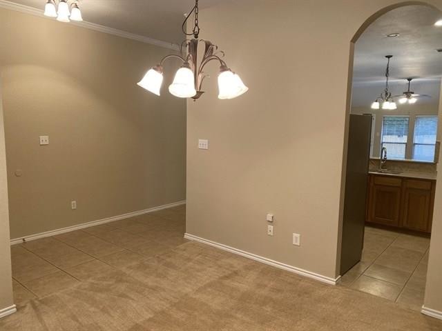 Building Photo - 602 Valencia Dr