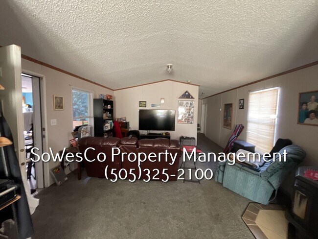 Building Photo - Nice 3 Bedroom Home near MaGee Park