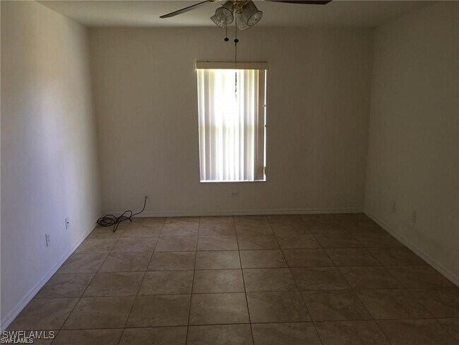 Foto del edificio - 1217 SW 30th St