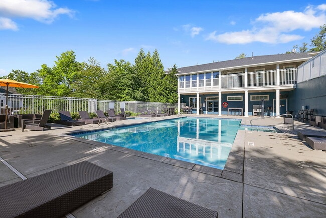 Building Photo - The Highlands at Wynhaven