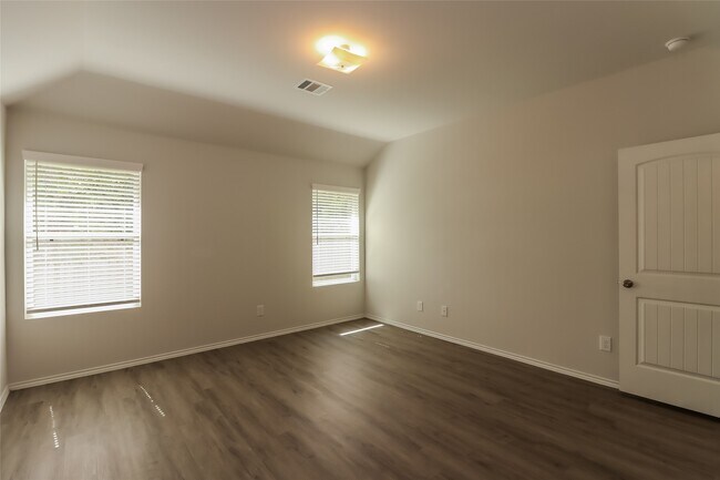 Foto del edificio - 2884 Briggs Dr