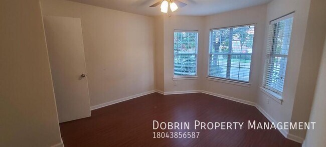 Foto del edificio - 1407 Idlewood Ave