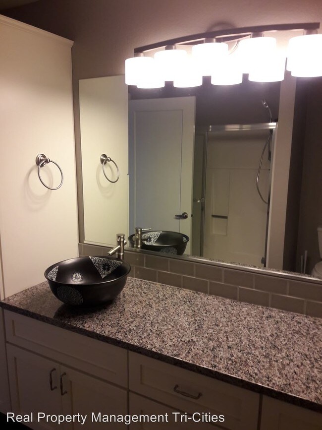 Foto del edificio - 2 br, 2 bath House - 2031 Venturi Ct