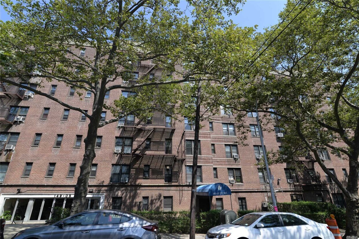 Primary Photo - 152-05-149-79 79th Ave