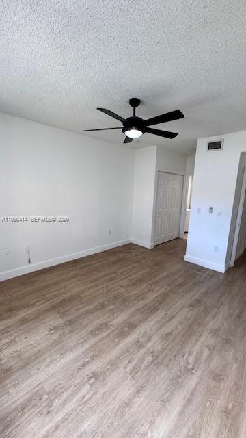 Foto del edificio - 7930 N Nob Hill Rd