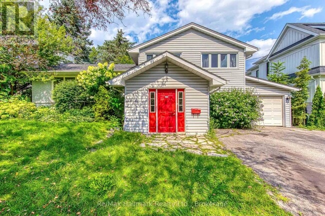 Building Photo - 235 Tweedsdale Crescent
