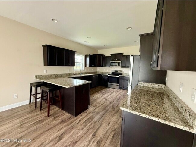 Foto del edificio - 174 Finch Ln