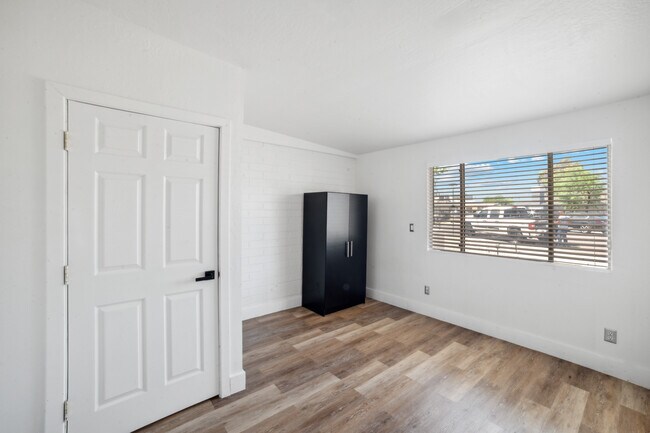 Bedroom - 4539 N 29th Dr
