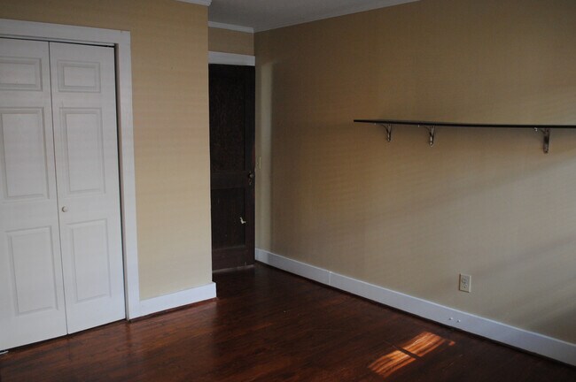 Foto del edificio - 3BR Brick House