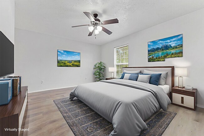 Foto del edificio - 15326 Peachmeadow Ln