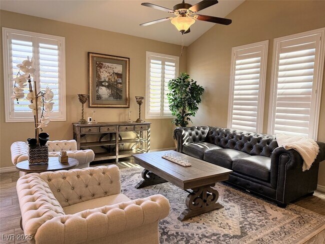 Foto del edificio - 7148 White Bloom Ave