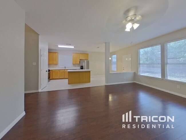 Foto del edificio - 4629 Barnhill Ln