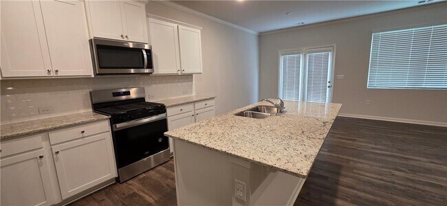 Building Photo - 3370 Greyton Dr